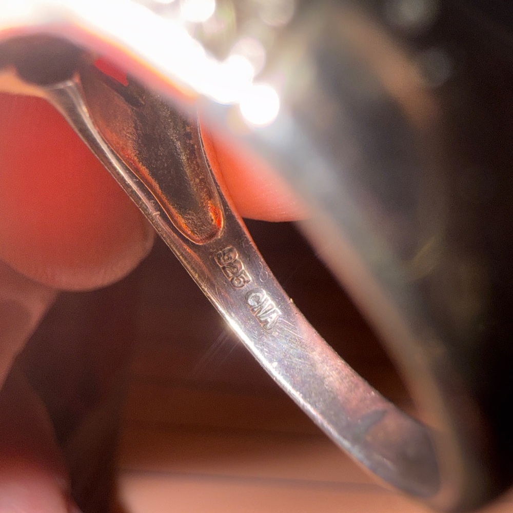 Source Unknown Ornate Silver Ring With Deep Red G… - image 6
